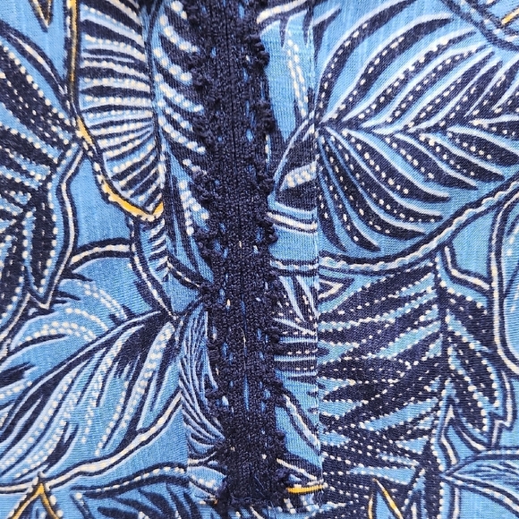 Democracy Blue Leaf-Print Ruffled V-Neck Top - Picture 3 of 7